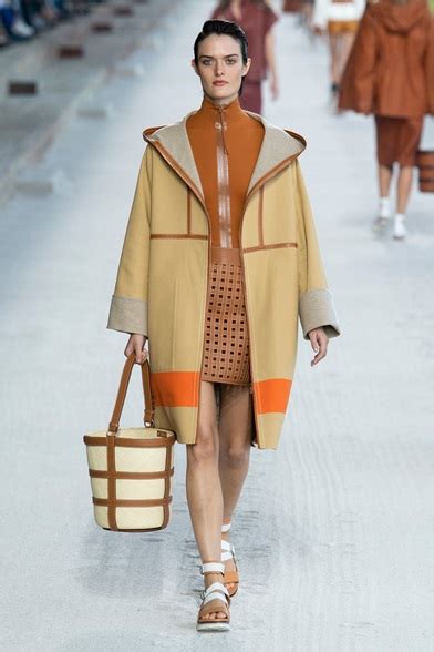 carre hermes collezione primavera estate 2019|hermes fashion trends.